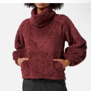 Lululemon Warm Restore Sherpa Pullover
Savannah XS/S